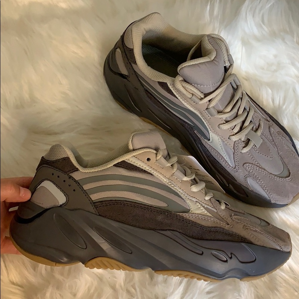 Yeezy Boost 700
